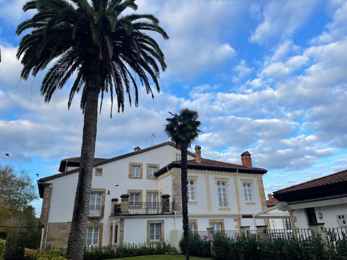 Apartamentos Turisticos Las Animas Comillas Eksteriør billede