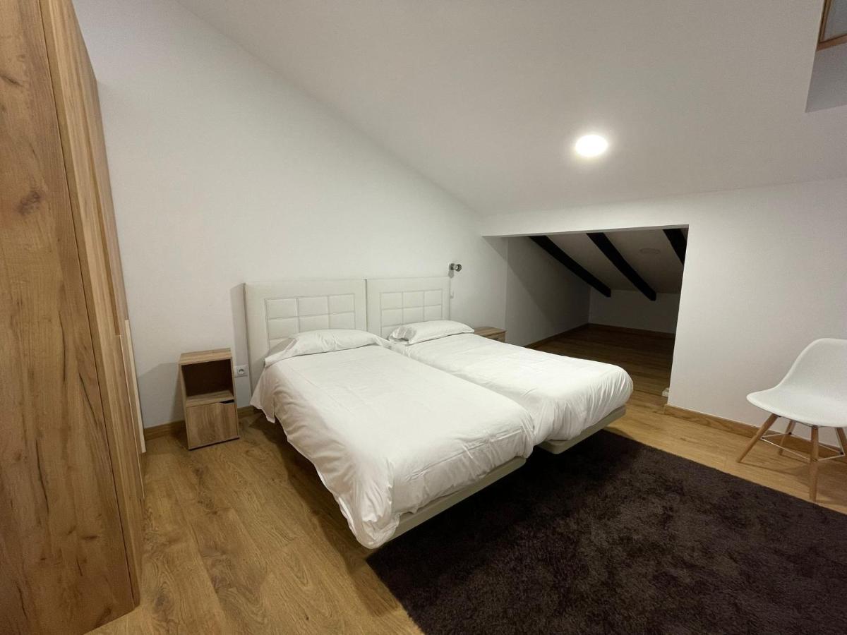 Apartamentos Turisticos Las Animas Comillas Eksteriør billede